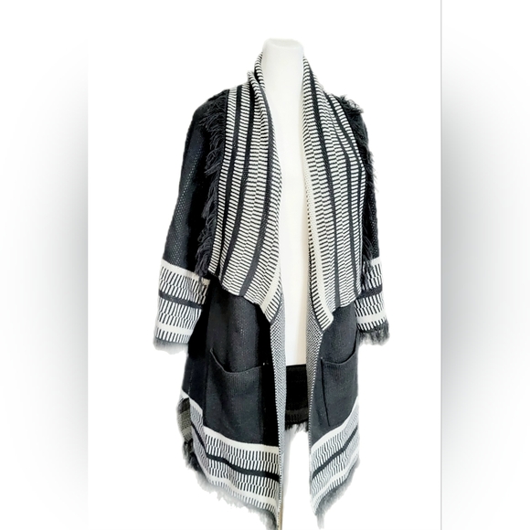 NWOT Fab'rik oversized, open front sweater cardigan fringed hems Sz Lg to XL $88 - Picture 1 of 8